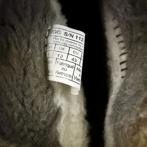 Ugg waterproof boot - Picture 4 of 5